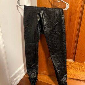Black Crocodile Pattern Leggings